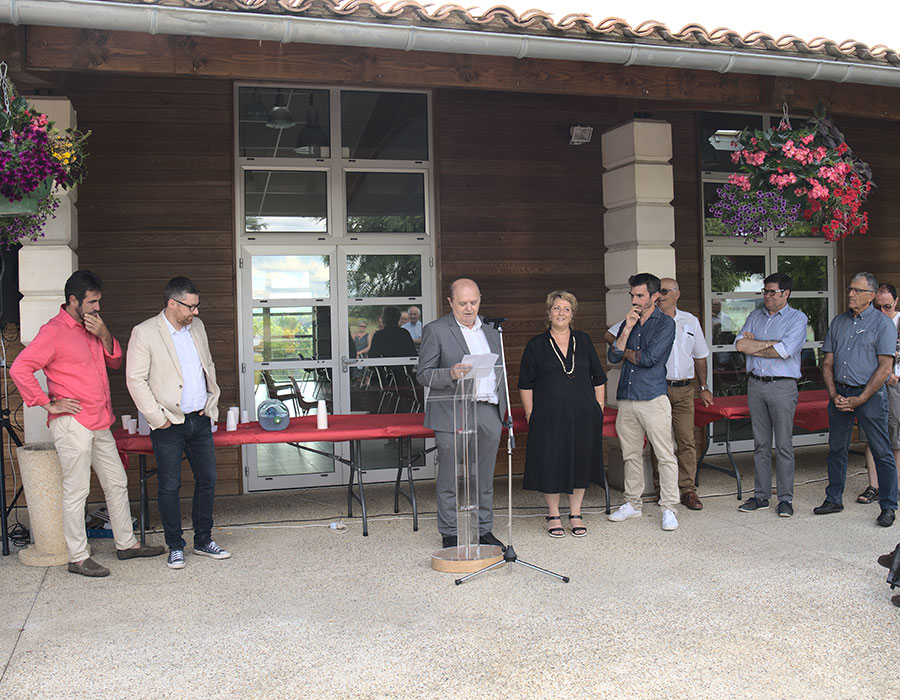 photo prise le 24 juillet 2021 lors de l'inauguration du livre 